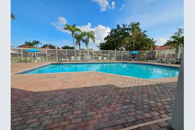 7526 Pinewalk Drive S #174, Margate, FL 33063 - Photo 26
