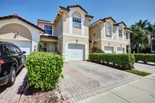 11705 NW 47th Dr, Coral Springs, FL 33076 - Photo 2