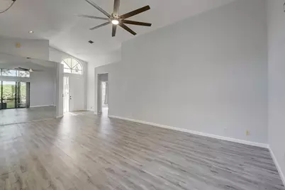 10201 Lexington Lakes Boulevard N, Boynton Beach, FL 33436 - Photo 8