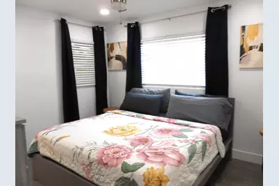 817 NW 30th Court, Wilton Manors, FL 33311 - Photo 10