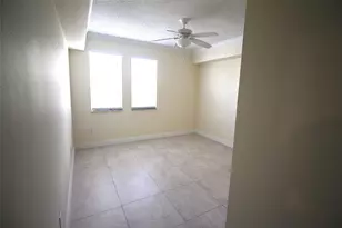 533 NE 3rd Ave, Fort Lauderdale, FL 33301 - Photo 8