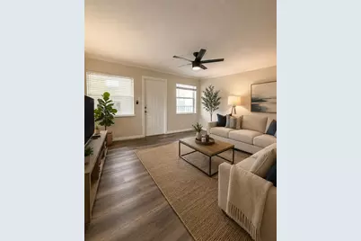 611 NE 14th Avenue #201, Fort Lauderdale, FL 33304 - Photo 2