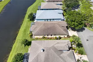 562 NW Lambrusco Dr, Port Saint Lucie, FL 34986 - Photo 38