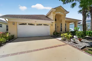 562 NW Lambrusco Dr, Port Saint Lucie, FL 34986 - Photo 1