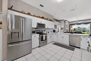 562 NW Lambrusco Dr, Port Saint Lucie, FL 34986 - Photo 16