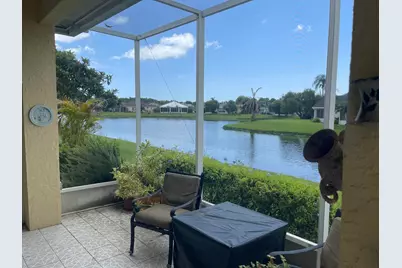 562 NW Lambrusco Drive, Port Saint Lucie, FL 34986 - Photo 2