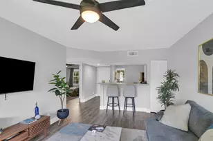 1030 Lake Shore Dr, West Palm Beach, FL 33403 - Photo 8