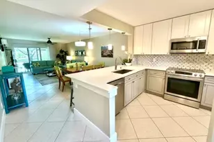 22148 Palms Way, Boca Raton, FL 33433 - Photo 6