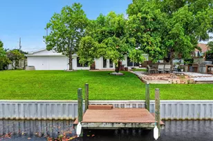 7951 W Lake Dr, Lake Clarke Shores, FL 33406 - Photo 8