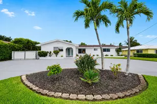 7951 W Lake Dr, Lake Clarke Shores, FL 33406 - Photo 1