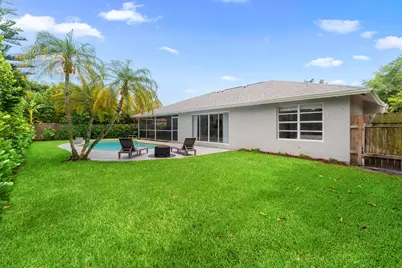 1739 Brae Burn Place, Wellington, FL 33414 - Photo 2