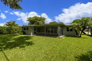 1002 SW 1st St, Boca Raton, FL 33486 - Photo 32