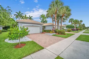 10788 Royal Caribbean Cir, Boynton Beach, FL 33437 - Photo 2
