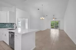 10788 Royal Caribbean Cir, Boynton Beach, FL 33437 - Photo 6