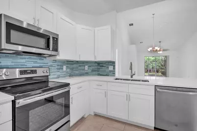 10788 Royal Caribbean Circle, Boynton Beach, FL 33437 - Photo 4