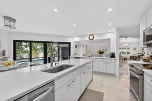 349 Seneca Ln, Boca Raton, FL 33487 - Photo 6