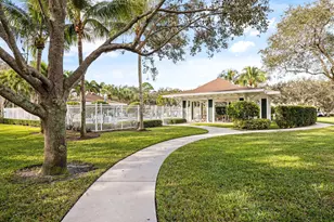 2889 E Community Dr, Jupiter, FL 33458 - Photo 30