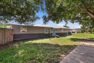 623 SW 35th St, Palm City, FL 34990 - Photo 1