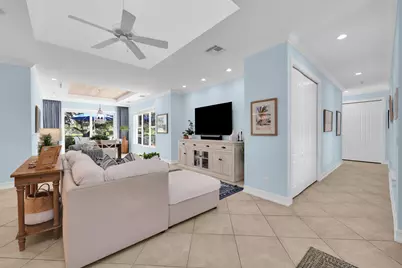 236 Fairway E, Tequesta, FL 33469 - Photo 6