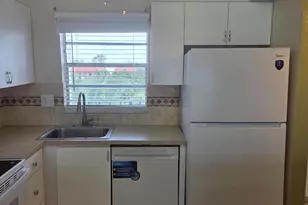 2998 Sunrise Lakes Dr E, Sunrise, FL 33322 - Photo 4