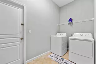 10518 SW Westlawn Blvd, Port Saint Lucie, FL 34987 - Photo 18