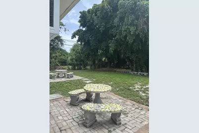 354 Manchester Street, Boca Raton, FL 33487 - Photo 2