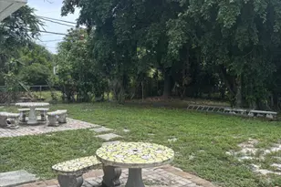 354 Manchester St, Boca Raton, FL 33487 - Photo 2