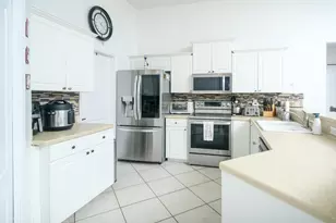 1814 Wisteria St, Wellington, FL 33414 - Photo 10
