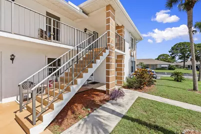 533 S Lakes End Drive #D2, Fort Pierce, FL 34982 - Photo 1