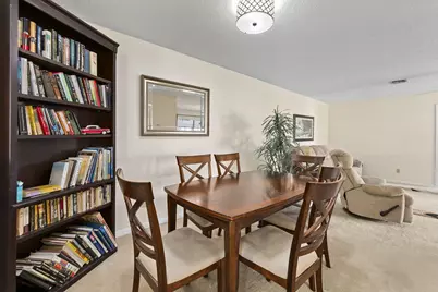 533 S Lakes End Drive #D2, Fort Pierce, FL 34982 - Photo 6
