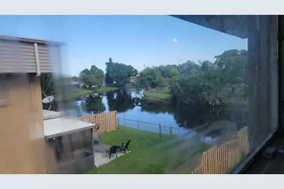 609 SW 79th Terrace, North Lauderdale, FL 33068 - Photo 14