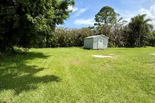 1864 SW College St, Stuart, FL 34997 - Photo 2