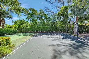 1054 E Heritage Club Cir, Delray Beach, FL 33483 - Photo 52