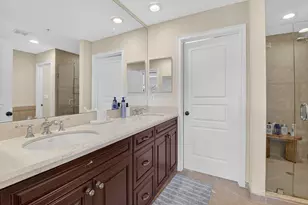 1054 E Heritage Club Cir, Delray Beach, FL 33483 - Photo 28