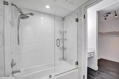 301 174th Street #1401, Sunny Isles Beach, FL 33160 - Photo 8