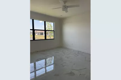 12450 SW Bungalow Lane, Port Saint Lucie, FL 34987 - Photo 10