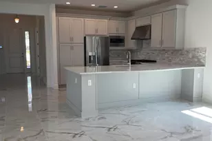 12450 SW Bungalow Ln, Port Saint Lucie, FL 34987 - Photo 4