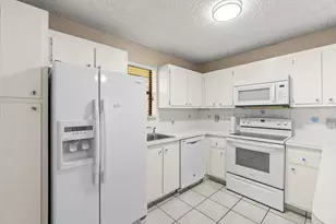 7633 Courtyard Run W, Boca Raton, FL 33433 - Photo 6