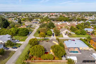 598 SW Kaabe Ave, Port Saint Lucie, FL 34953 - Photo 26
