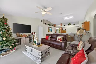 598 SW Kaabe Ave, Port Saint Lucie, FL 34953 - Photo 10