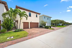 8023 Hobbes Wy, Palm Beach Gardens, FL 33418 - Photo 38