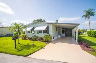 174 NE Emerald Dr, Jensen Beach, FL 34957 - Photo 2