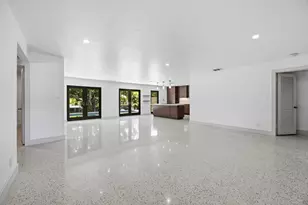 2001 N Victoria Park Rd, Fort Lauderdale, FL 33305 - Photo 8