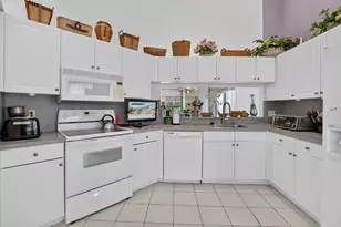 7537 Lexington Club Blvd, Delray Beach, FL 33446 - Photo 16