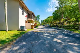 740 SE 1st Way, Deerfield Beach, FL 33441 - Photo 36