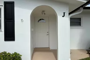 2930 Crosley Dr E, West Palm Beach, FL 33415 - Photo 2