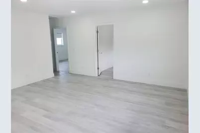 70 NW 13th Avenue #2, Dania Beach, FL 33004 - Photo 4