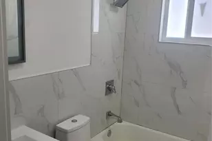 70 NW 13th Ave, Dania Beach, FL 33004 - Photo 22