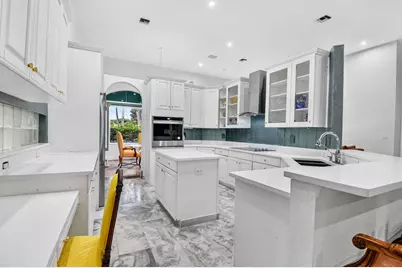 10694 Greenbriar Villa Drive, Lake Worth, FL 33449 - Photo 18