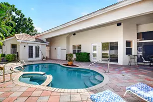 10694 Greenbriar Villa Dr, Lake Worth, FL 33449 - Photo 8